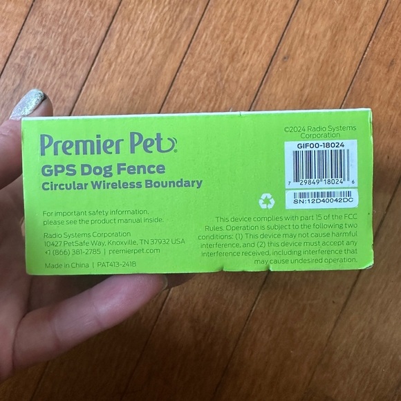 Premier Pet Wireless GPS Dog Fence Collar, Black - Picture 5 of 5